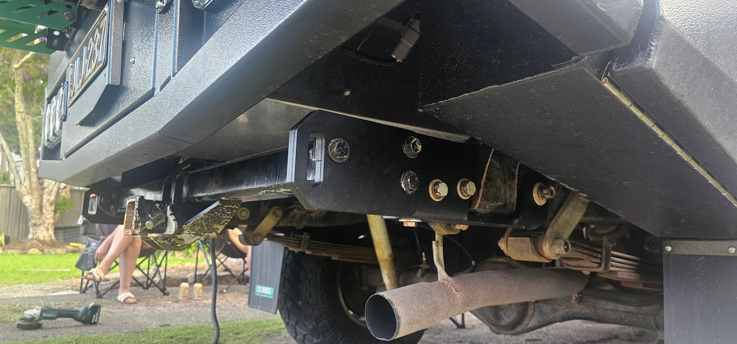 Styleworx Hilux n70 raised towbar bracket