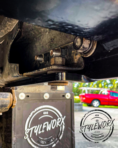 Styleworx Hilux n70 raised towbar bracket